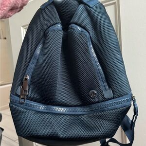 Lululemon mini backpack